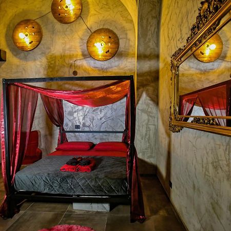 Black Hole Rooms Catania Ngoại thất bức ảnh