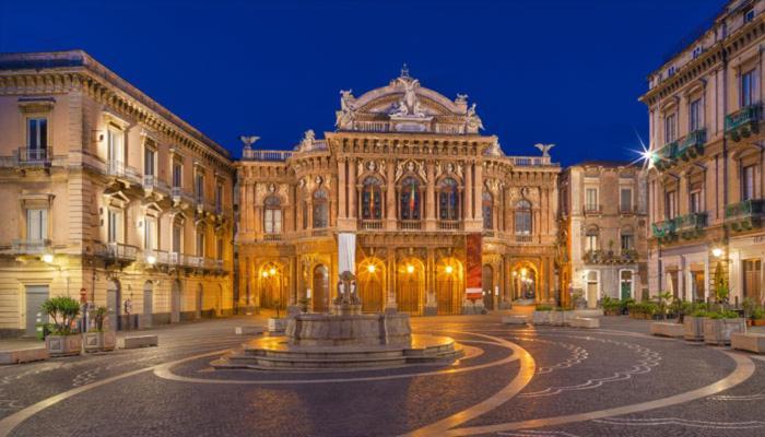Black Hole Rooms Catania Ngoại thất bức ảnh