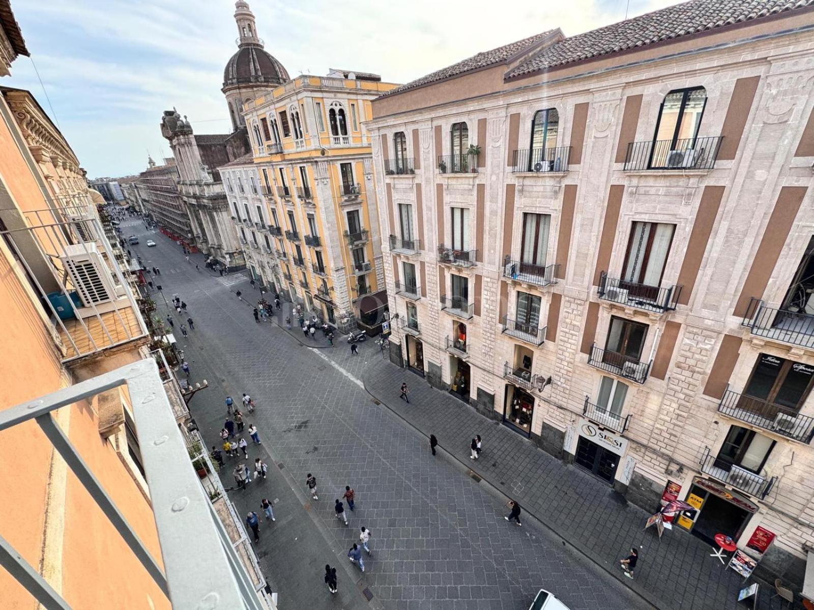 Black Hole Rooms Catania Ngoại thất bức ảnh
